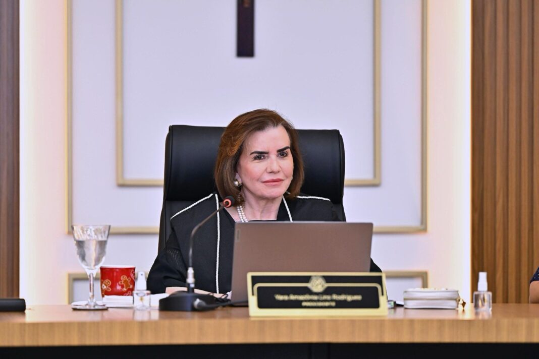 Conselheira-presidente do TCE, Yara Amazônia Lins